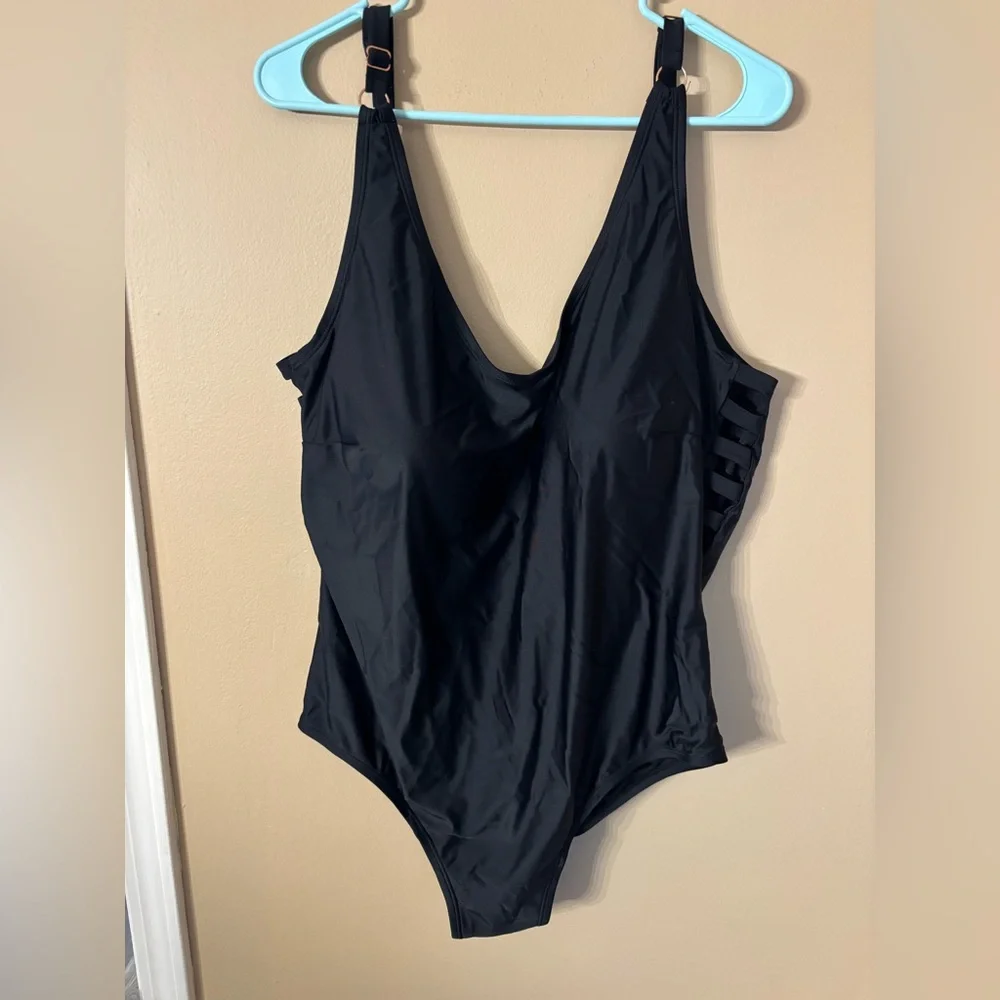 LYSA plus size women’s one piece swimwear 1X (18w-20w) - Picture 1 of 9